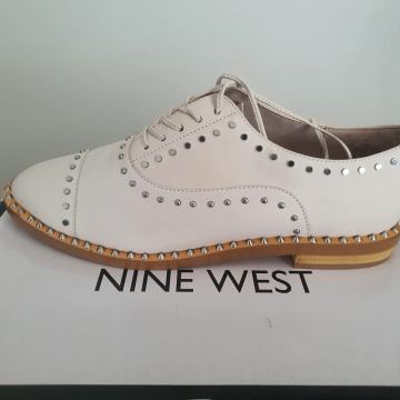 NINE WEST cipele US 10 EU 41-42 NOVO