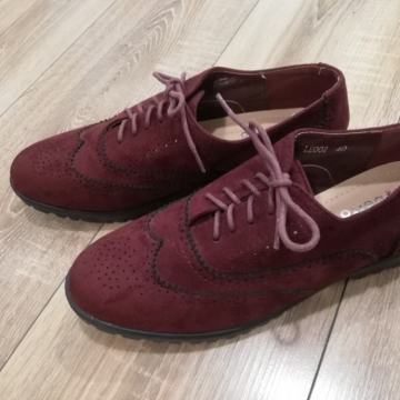 Oksforsdice nove - nenošene, br. 40