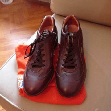 paciotti nove smeđe cipele40