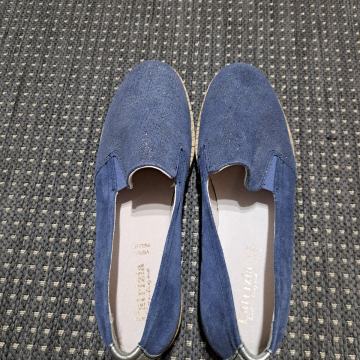 Plave cipele sa svjetlucavim efektom, novo, br. 40