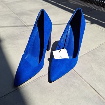 Plave salonke broj 36 NOVO!