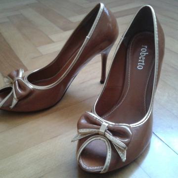 Polucipele boje konjaka, br. 37