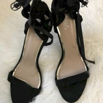 Predivne crne sandale NOVO 41 vel
