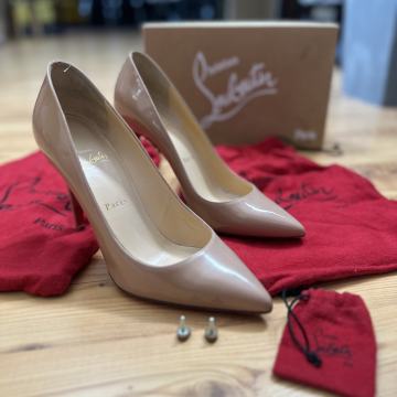 Prodajem Christian Louboutin Pigalle 100 štikle