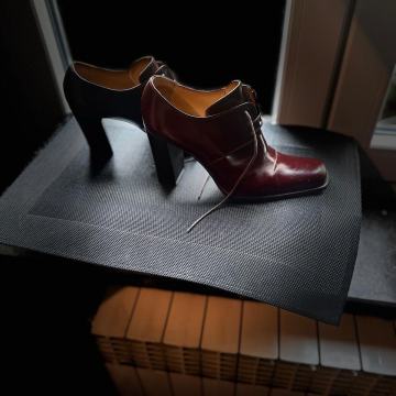 Prodajem ženske cipele Sergio Rossi