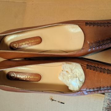 Prodajem ženske cipele