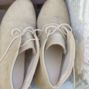 PRODAJEM ZENSKE CIPELE