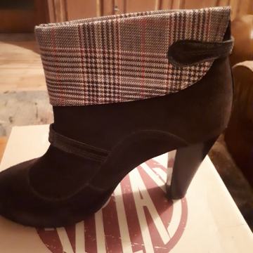 ⁸Replay niske čizmice