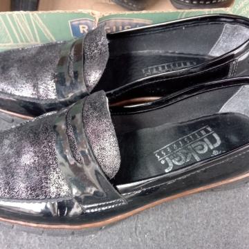 Rieker br.38 kvalitetne udobne cipele vrlo udobne