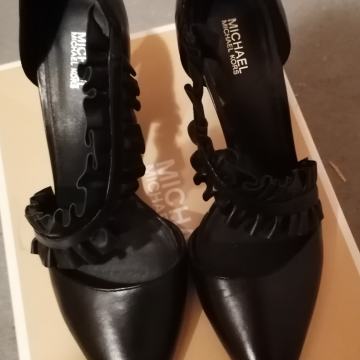 Salonke Michael Kors nove br 39