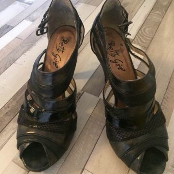 Sandale na petu br 39