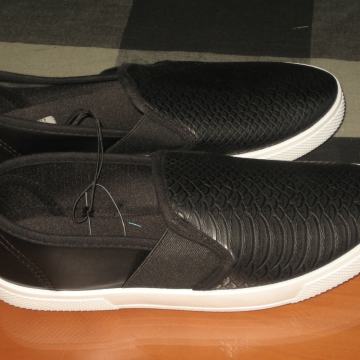 SLIP ON - CIPELE BR. 36 i 37 NOVO