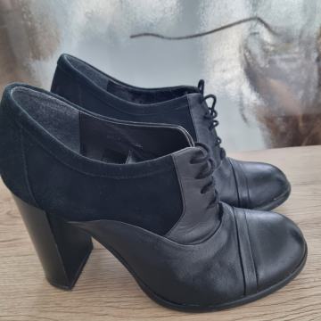 Stefanel kožne cipele br. 39