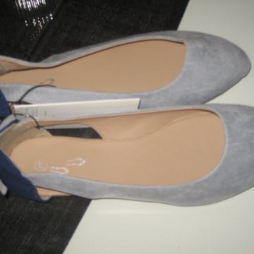 SVIJETLO PLAVE CIPELE BR. 37 - NOVO