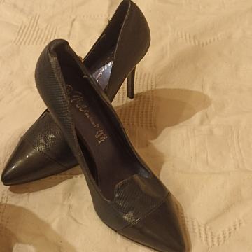 ŽENSKE CIPELE 37 TAMNOPLAVE SALONKE ŠTIKLE ŠPIC