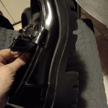 UP colection br 38 udobne cipele bez OŠTEĆENJA