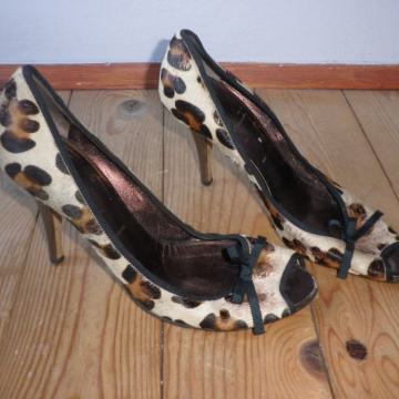 VICINI - ŽENSKE LAGANE KOŽNE CIPELE / SANDALE 40