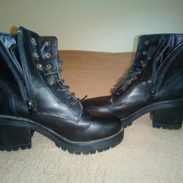 Visoke zenske cipele