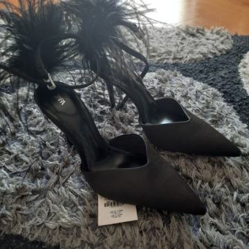 Zara salonke nove s etiketom