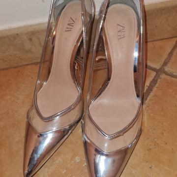 Zara srebrne sandale