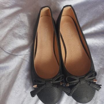 Nove ženske balerinke