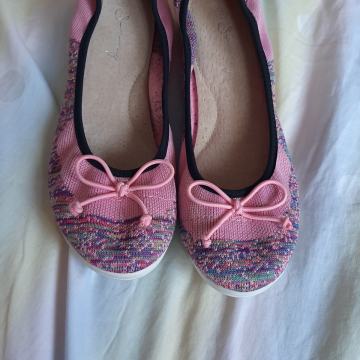 Nove ženske balerinke