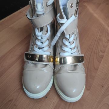 Roberto ženske bež tenisice - platforma br. 39