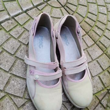 ženske bijele balerinke