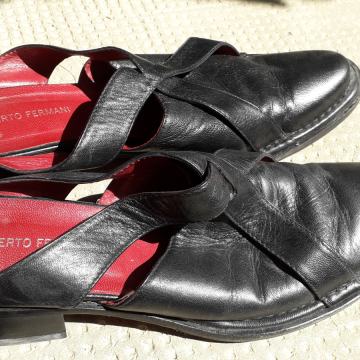 Ženske cipele br 39