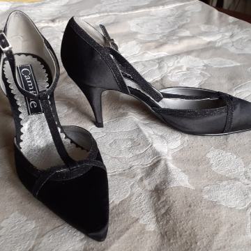 ženske cipele broj 37