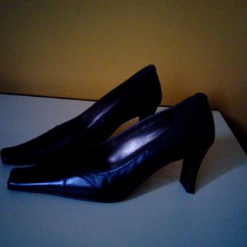 Zenske cipele broj 38-NOVE !