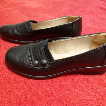 Ženske cipele, broj 41