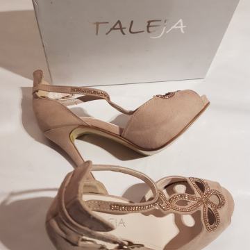 Ženske cipele ljetne NOVO