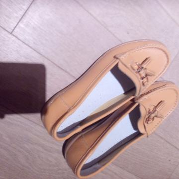 Ženske cipele, nove, br 41