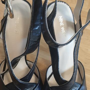 Ženske cipele s potpeticom