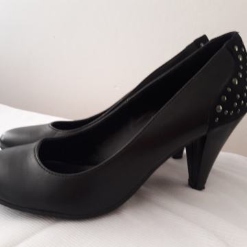 ZENSKE CIPELE SALONKE br.37