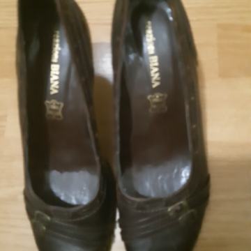 Ženske cipele i tenisice , broj 37