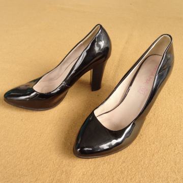 Ženske cipele na visoku petu Nina Mia br. 39