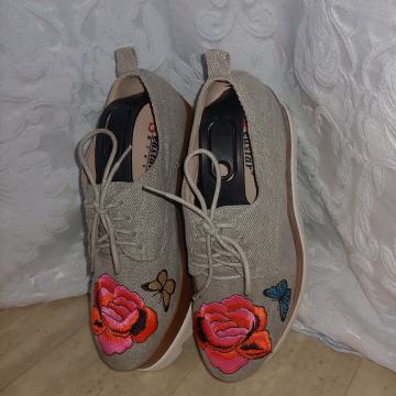 Ženske fora cipele, povišene,  na platformu Seastar br.36