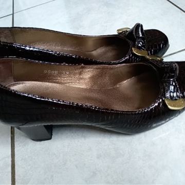 Ženske kožne cipele broj 37