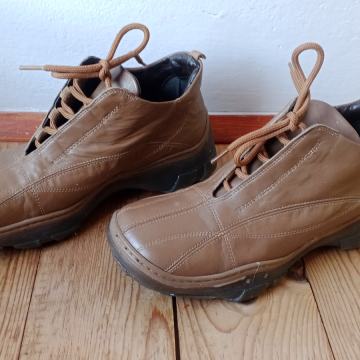 ŽENSKE TOPLE KOŽNE CIPELE 38