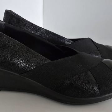 Ženske kožne cipele