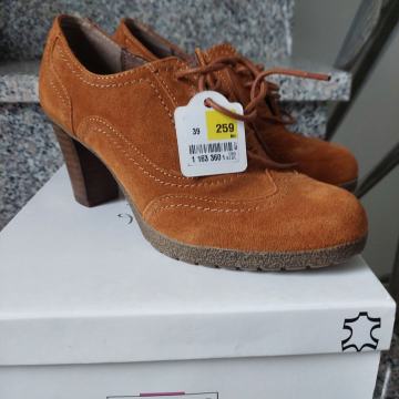 Zenske kozne cipele vel. 39