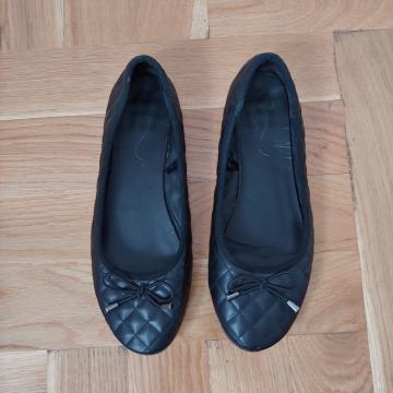 Ženske lagane crne cipele, balerinke br. 37