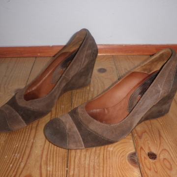 ŽENSKE LAGANE KOŽNE CIPELE 39