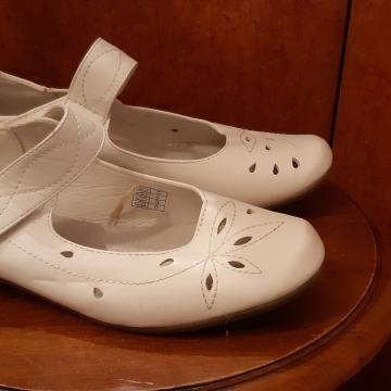 Ženske polu-cipele Lisanne Comfort, udobne, bijele, broj 40