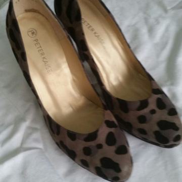 NOVE ŽENSKE SALONKE BR 39,5 %%% mi