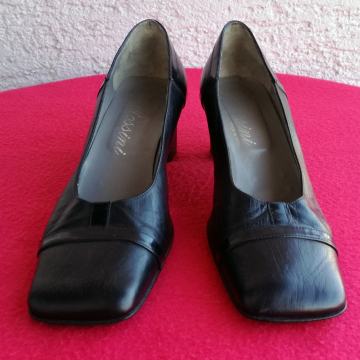 Ženske salonke ROSSINI / Veličina 39.5