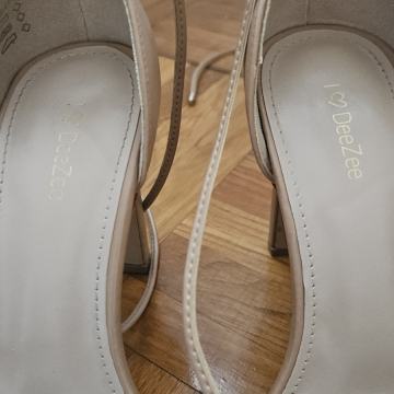 Ženske sandale štikle