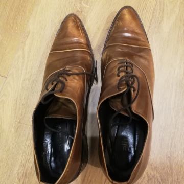 Ženske smeđe cipele u špic, veličina 40 i 1/2